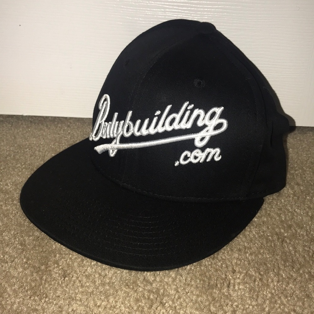 Flat bill adjustable hat